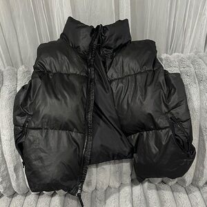 Old Navy Black Women's Puffer Jacket with High Collar